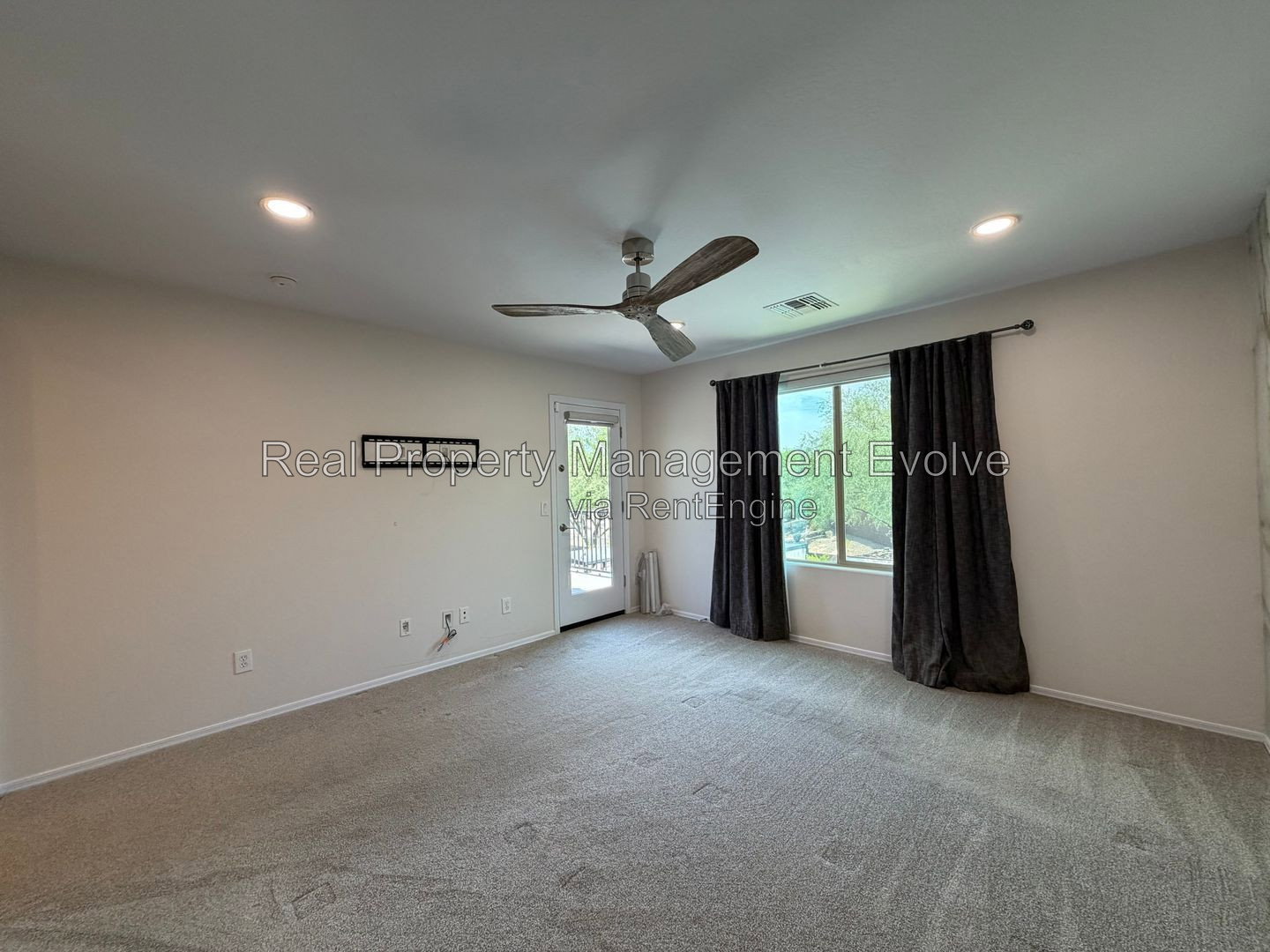 Gallery Image 44