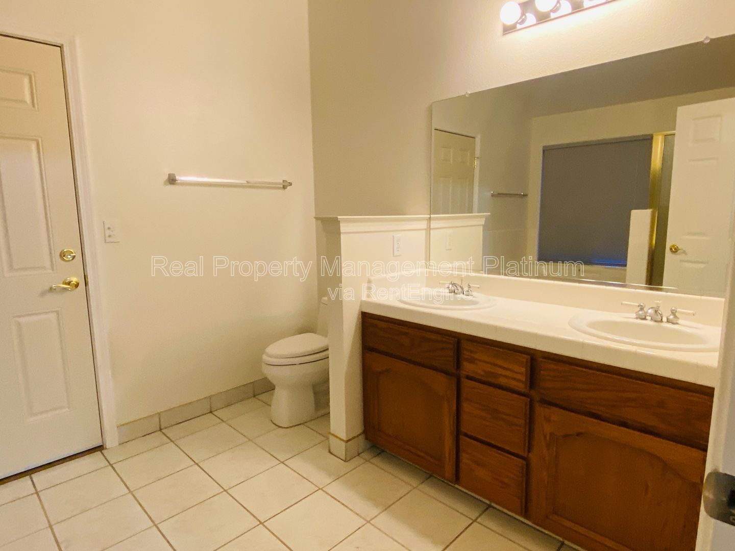 Gallery Image 17