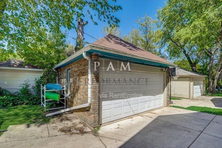 Gallery Image 15