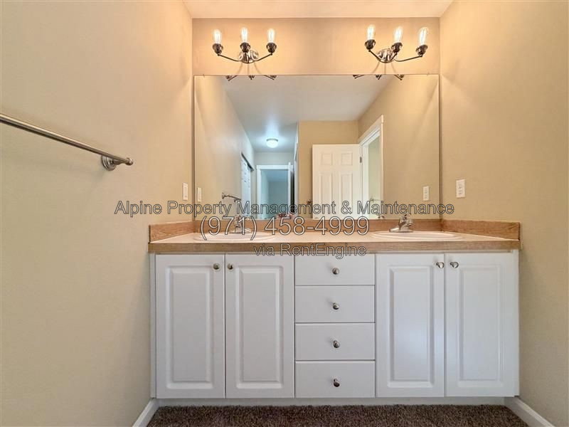 Gallery Image 40
