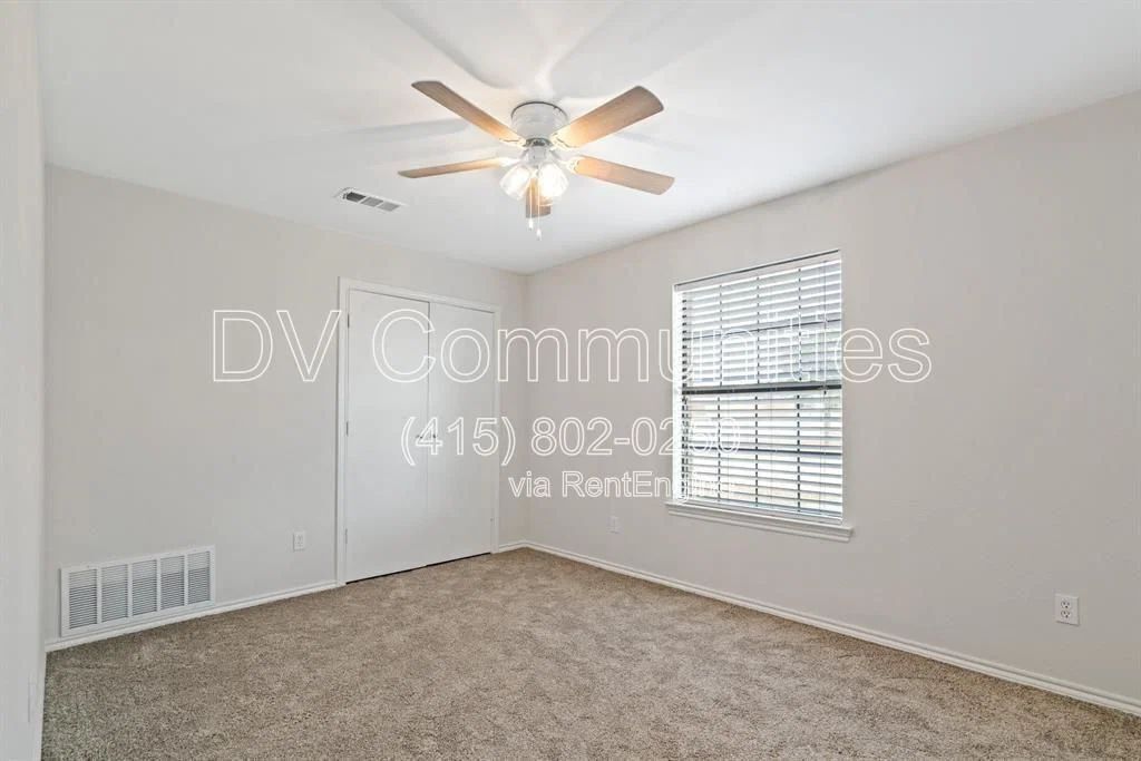 Gallery Image 0