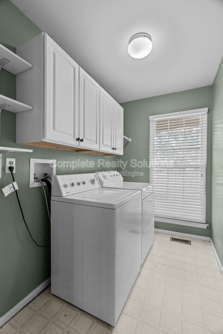 Gallery Image 37