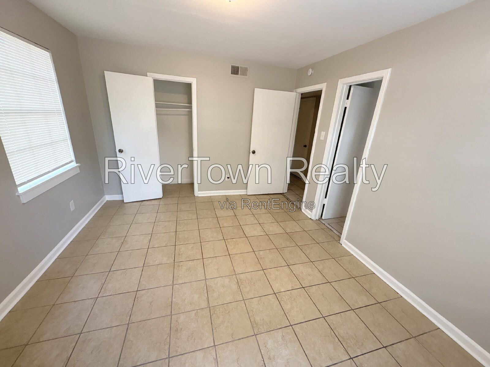 Gallery Image 19