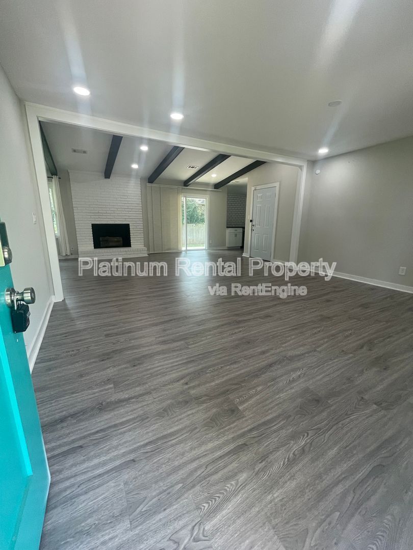 Gallery Image 7