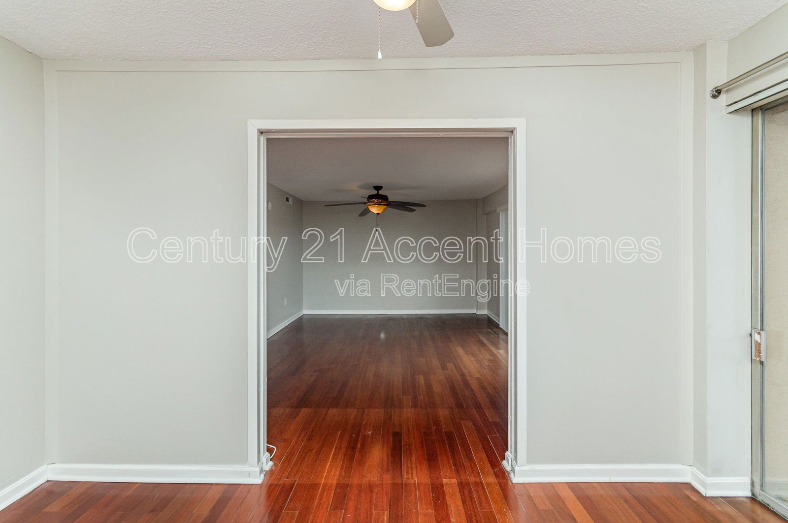 Gallery Image 17