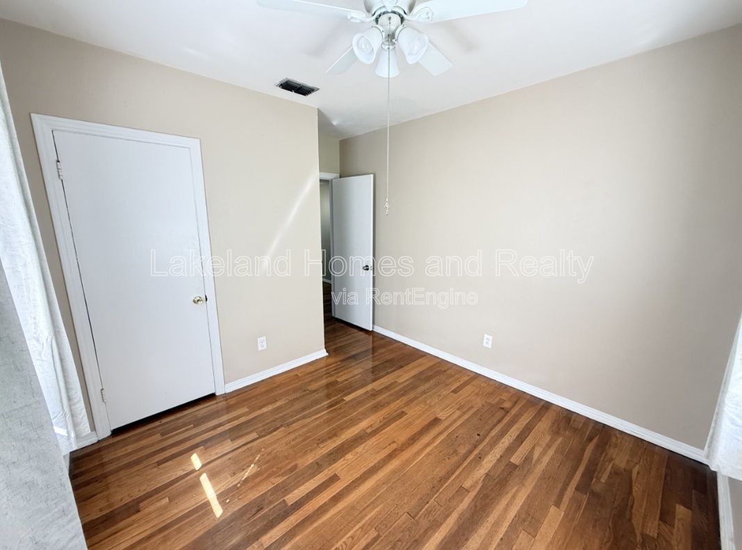 Gallery Image 19