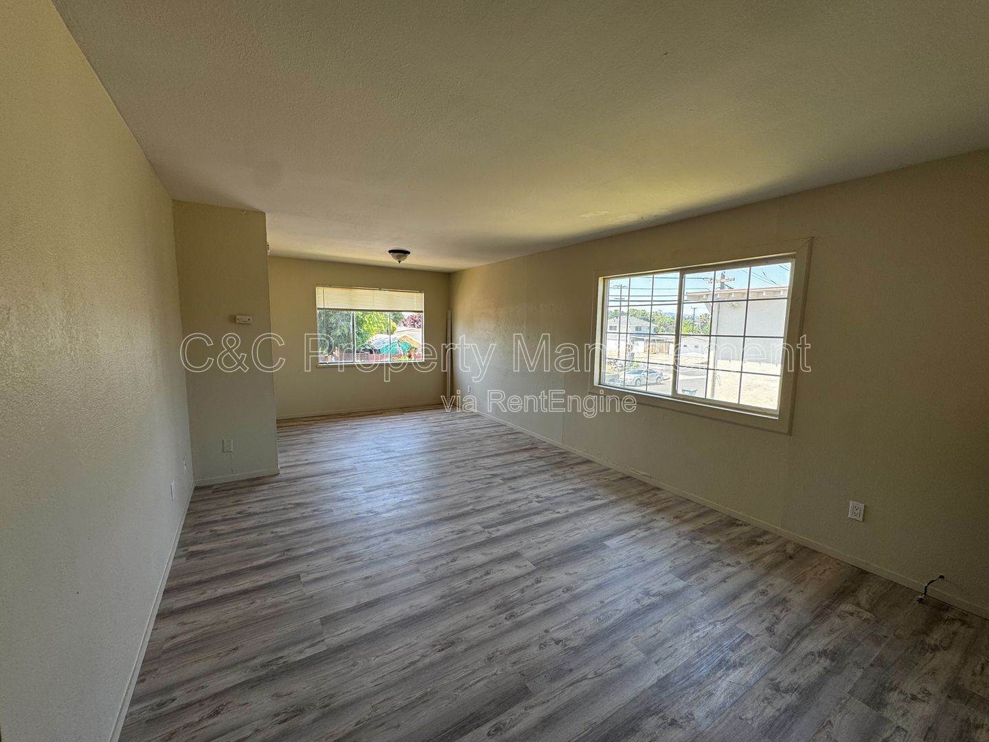 Gallery Image 0