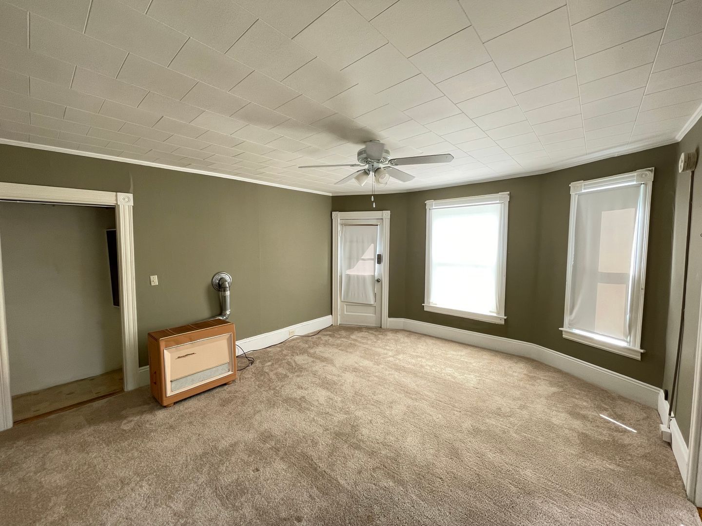Gallery Image 0