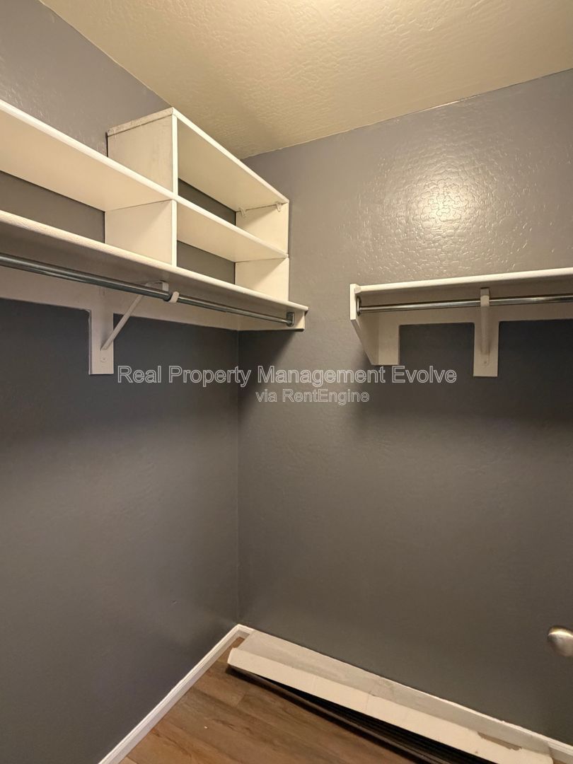 Gallery Image 19