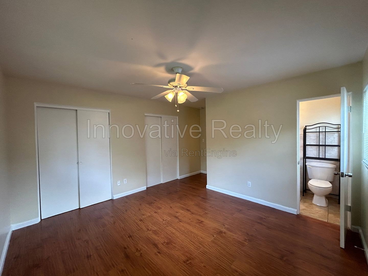 Gallery Image 13