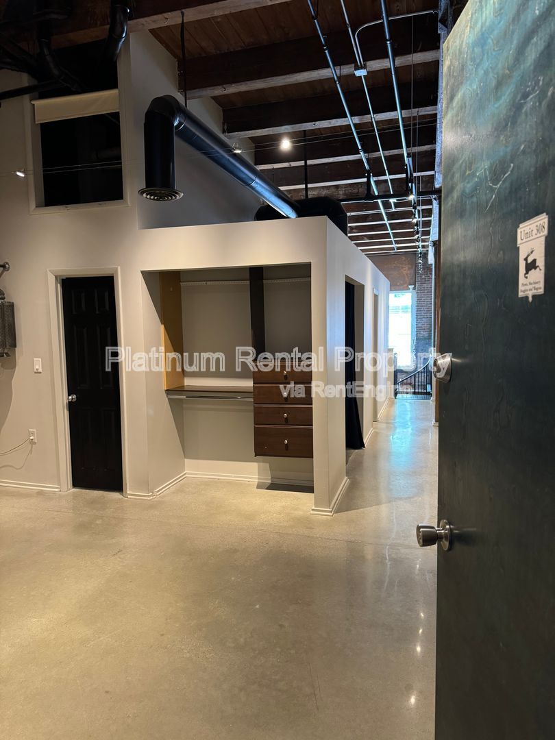 Gallery Image 42