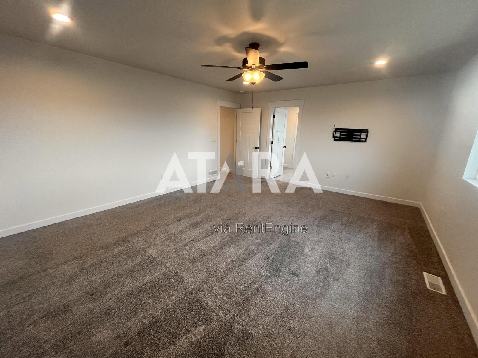 Gallery Image 40