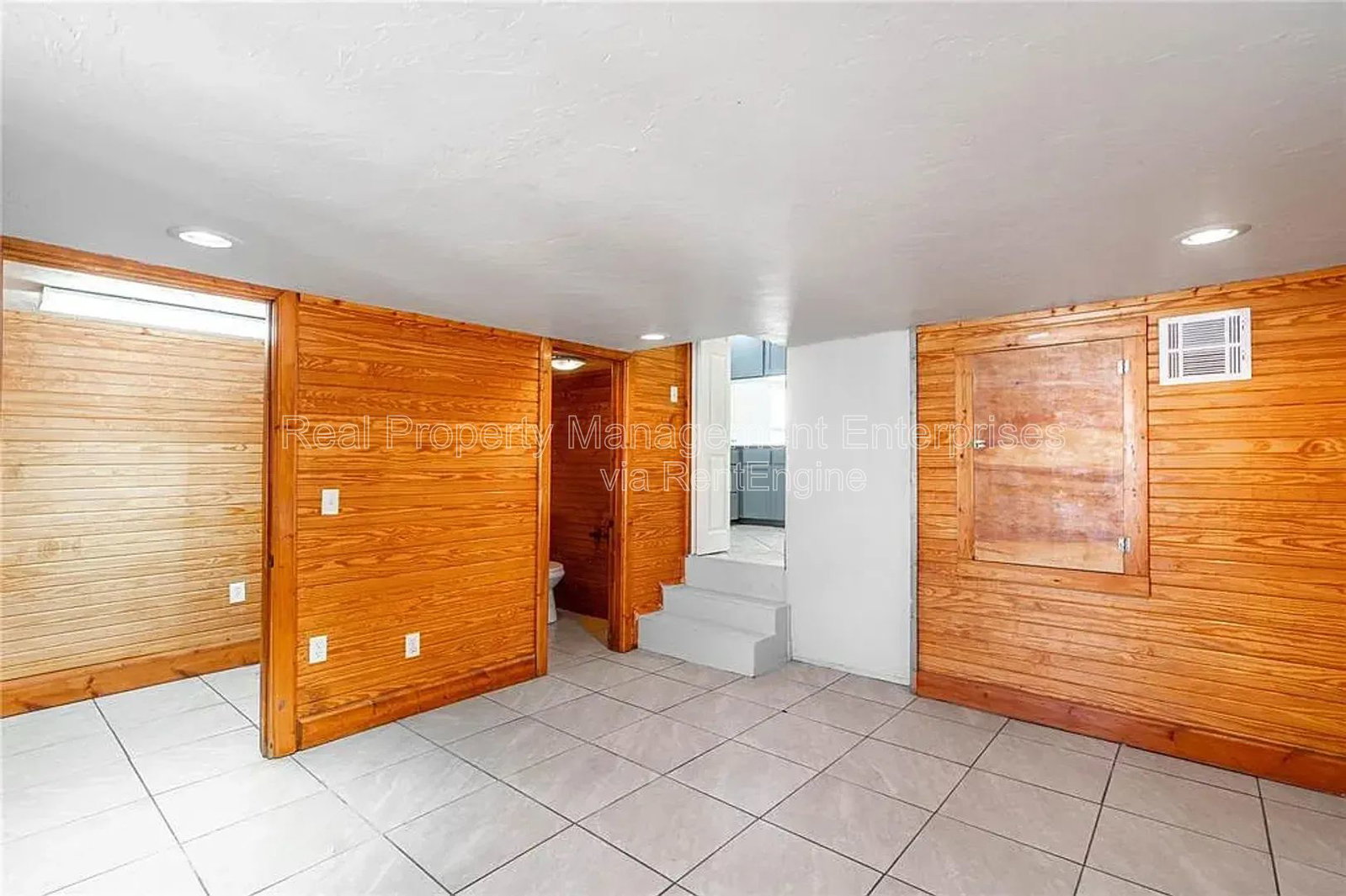 Gallery Image 16