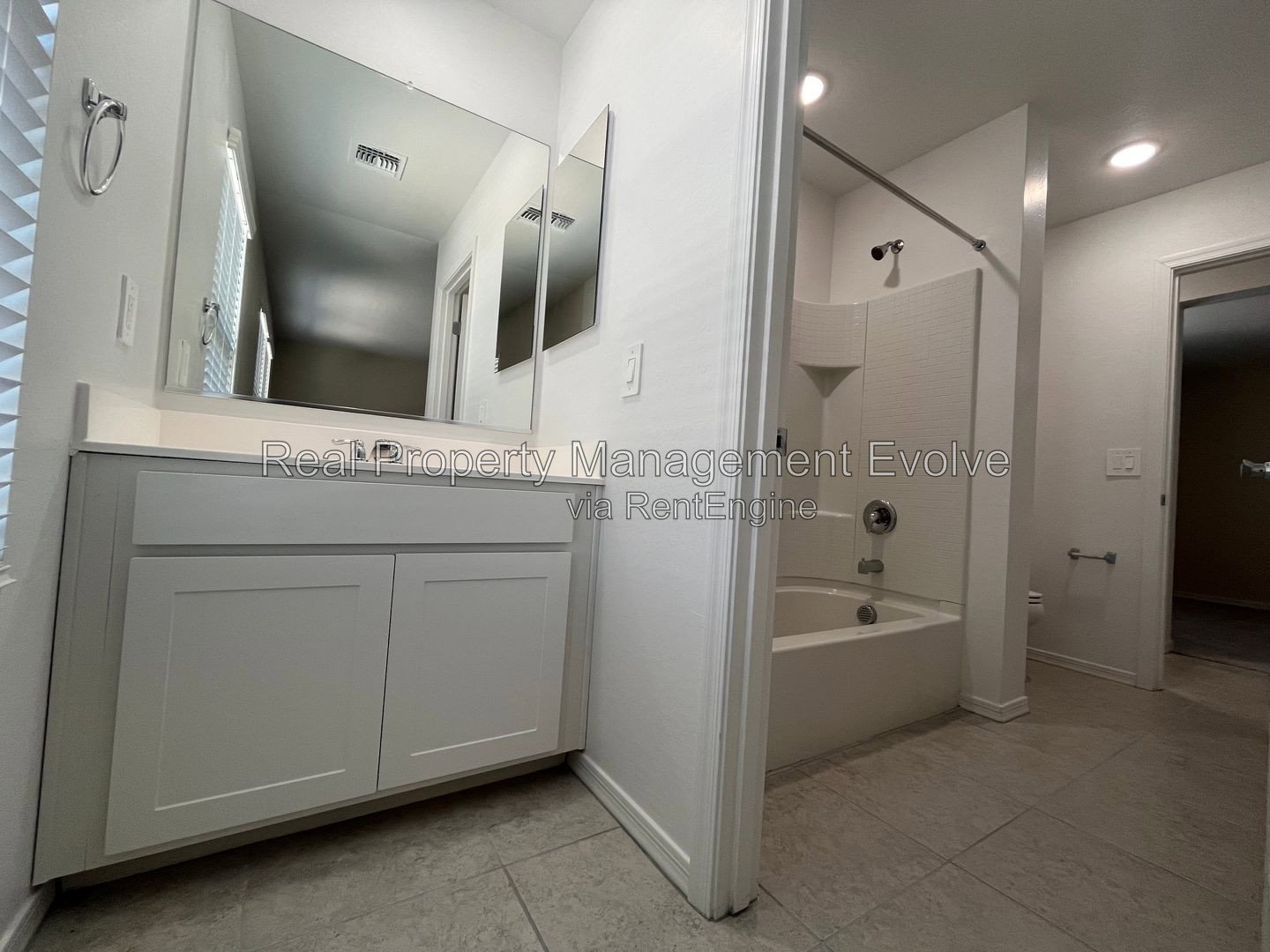 Gallery Image 36