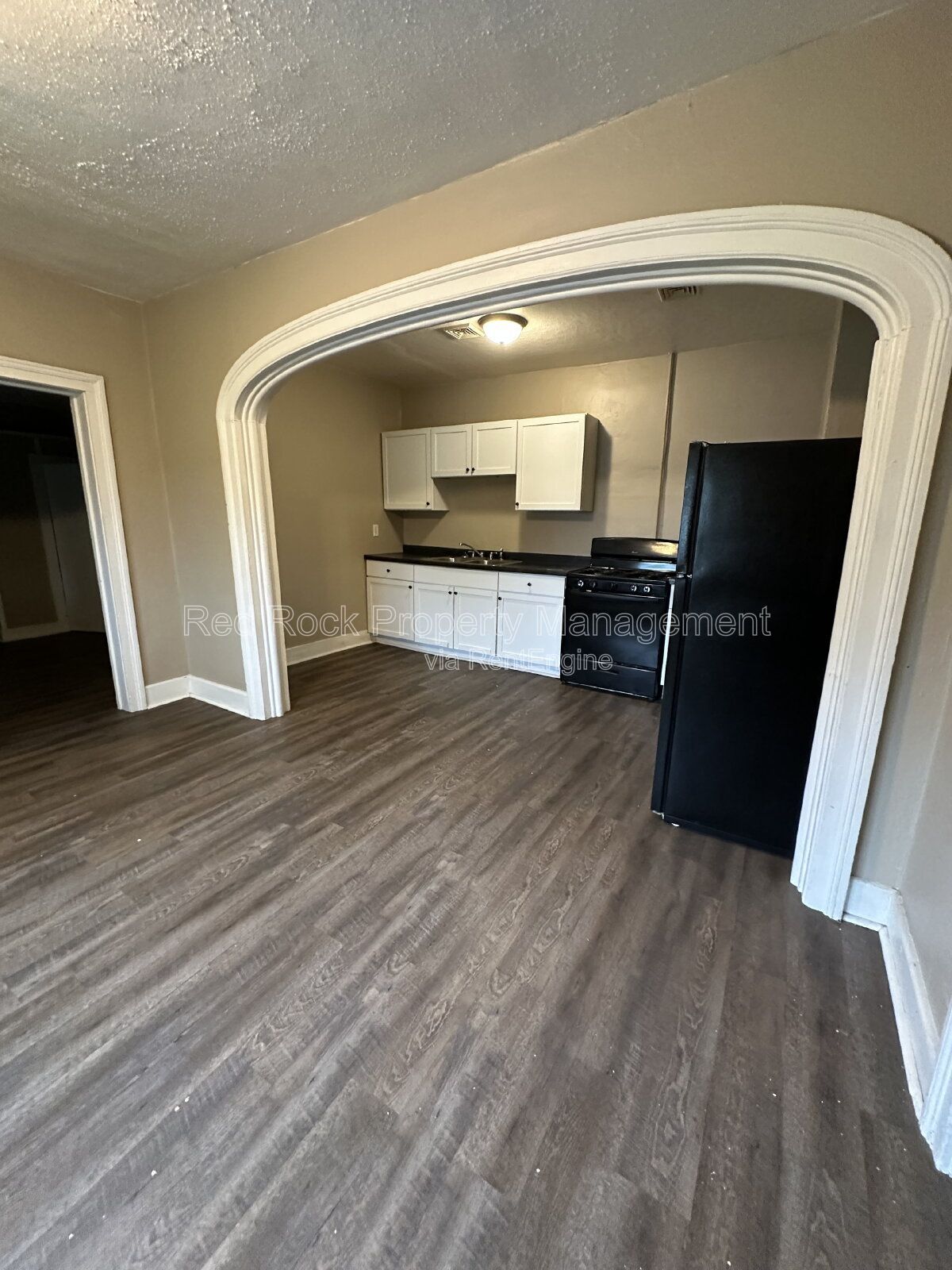 Gallery Image 0