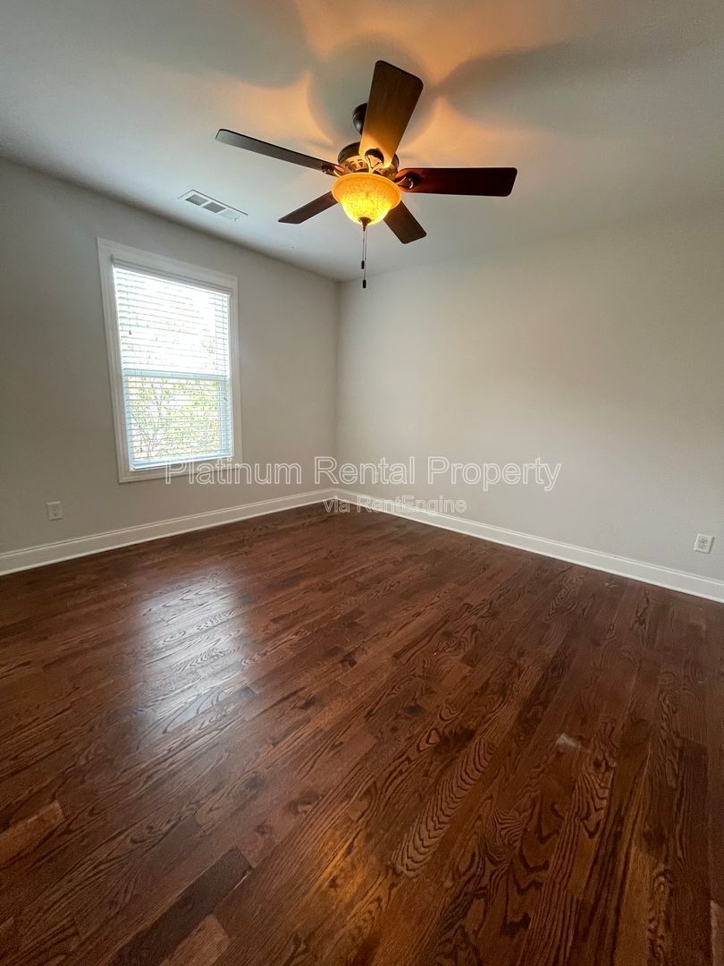 Gallery Image 15