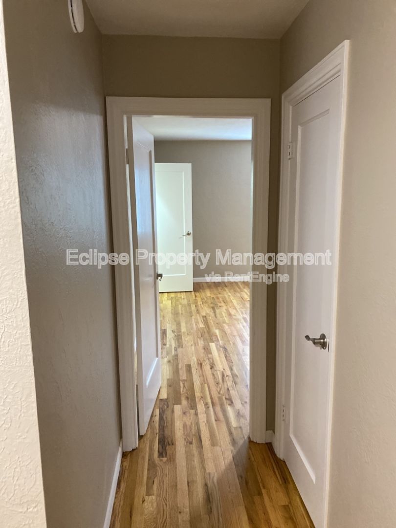 Gallery Image 19