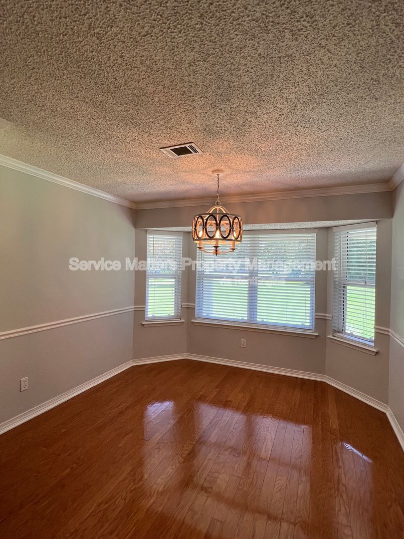 Gallery Image 17