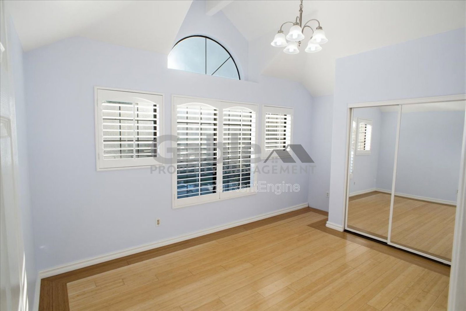 Gallery Image 17