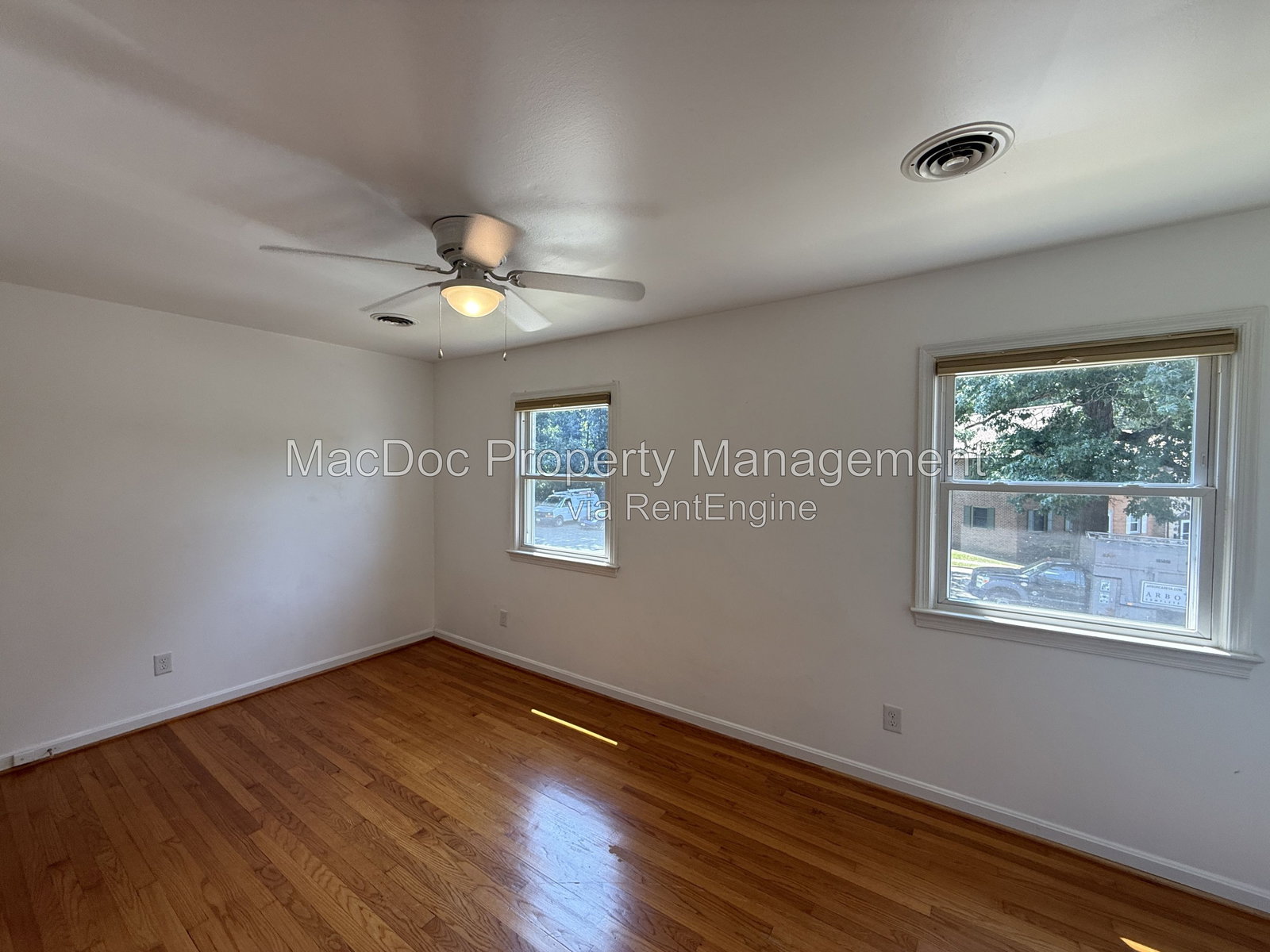 Gallery Image 37