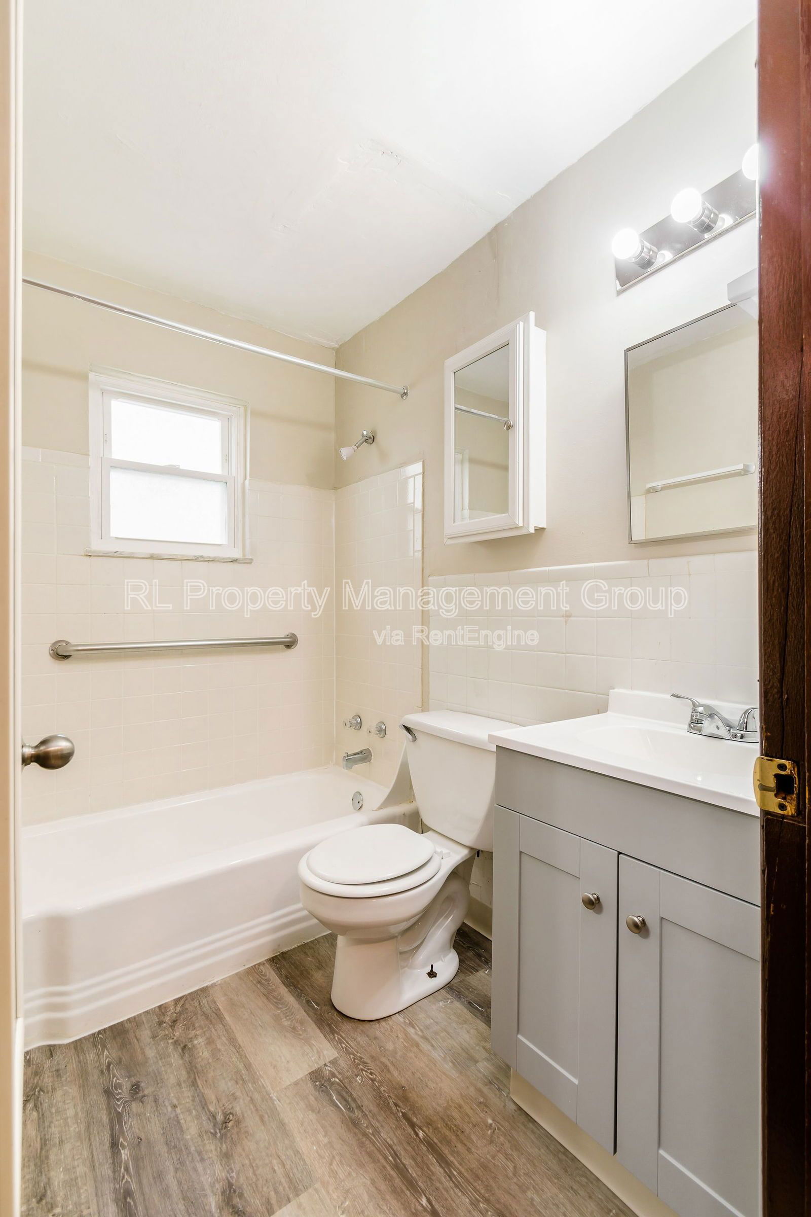 Gallery Image 13