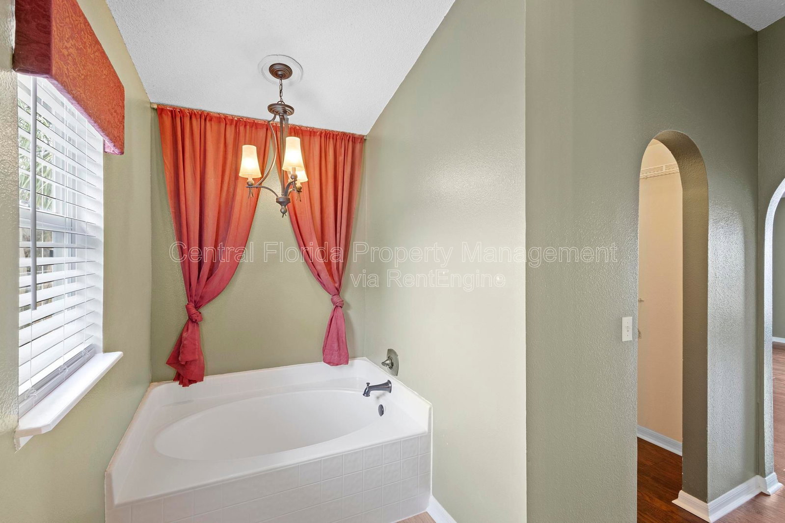 Gallery Image 17