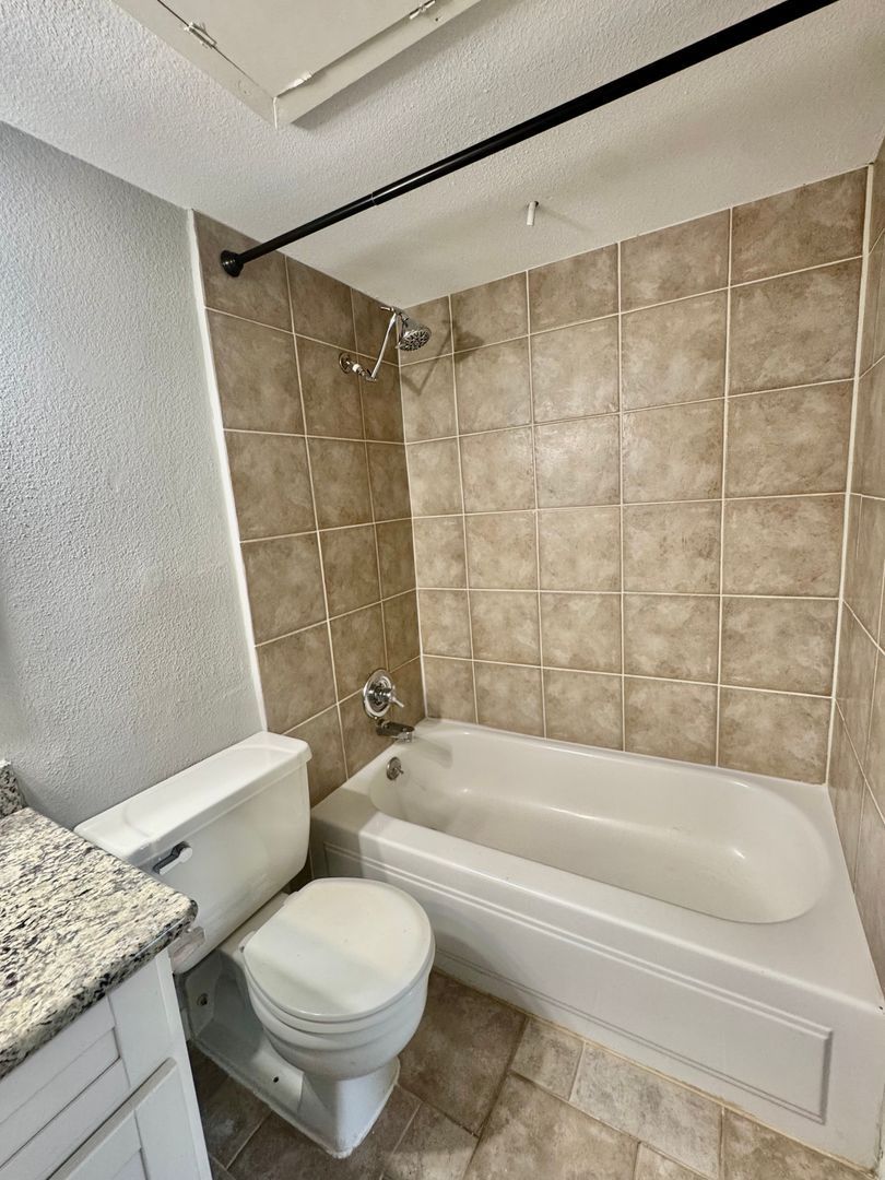 Gallery Image 18