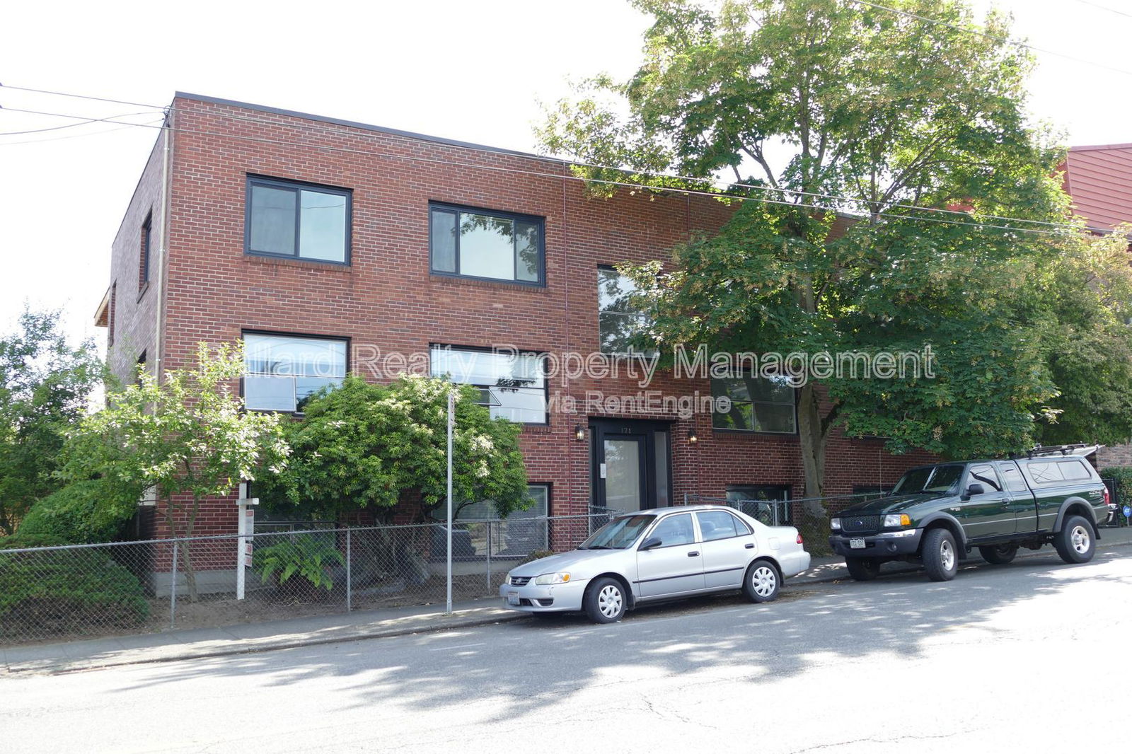 Gallery Image 0