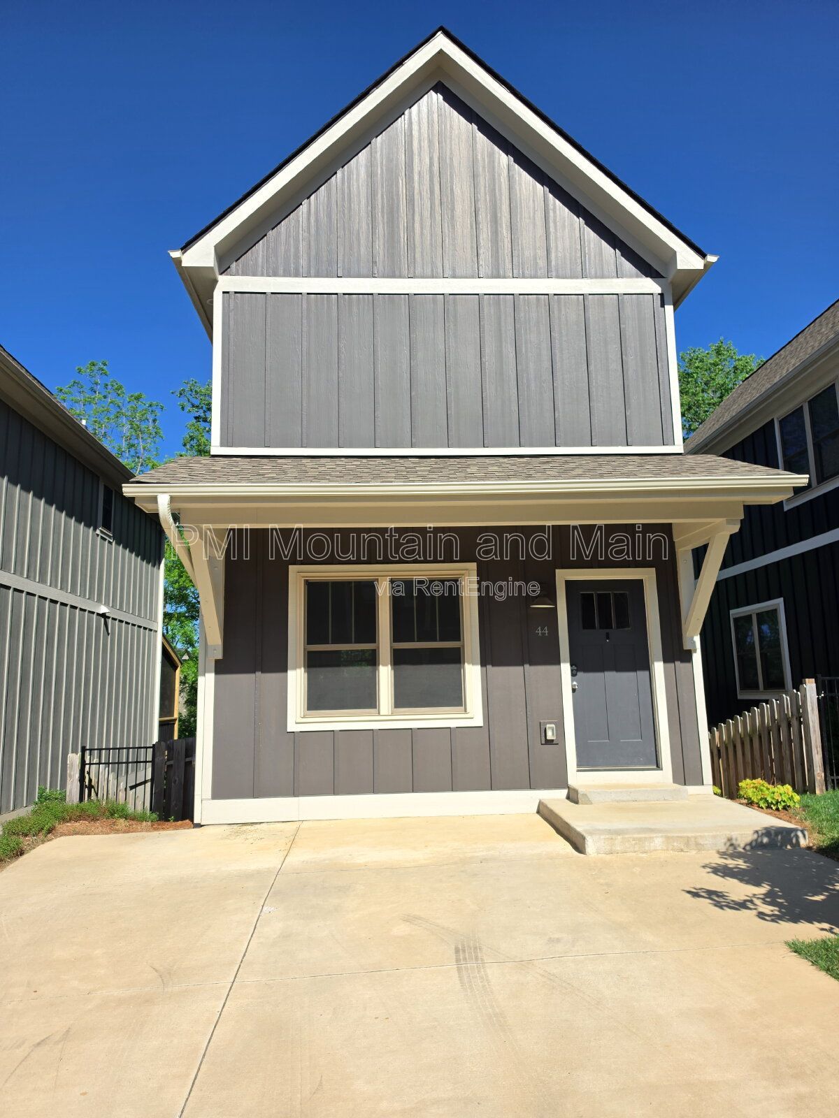 Gallery Image 0