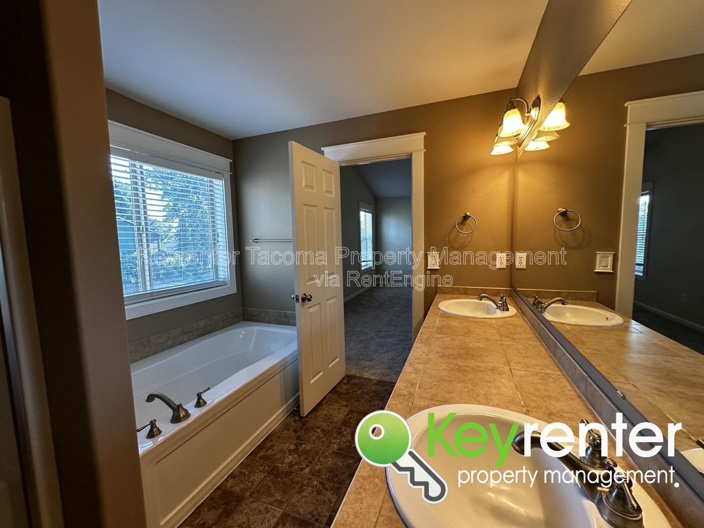 Gallery Image 17