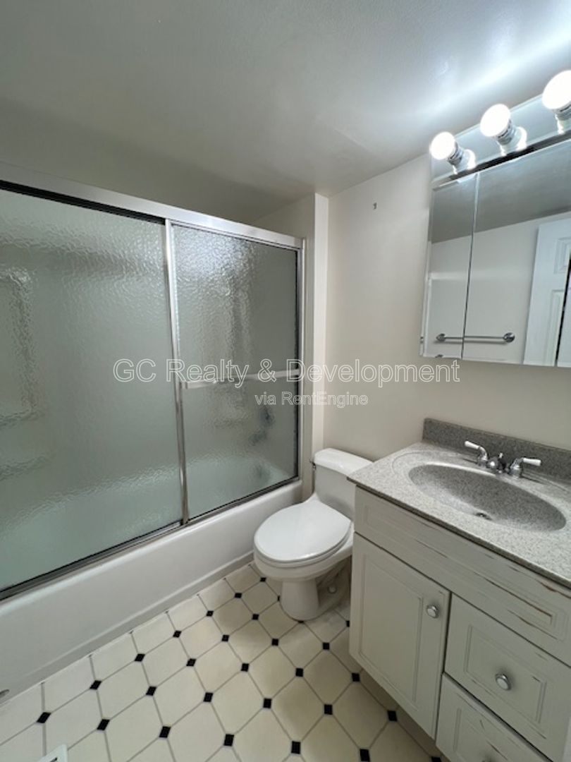 Gallery Image 25