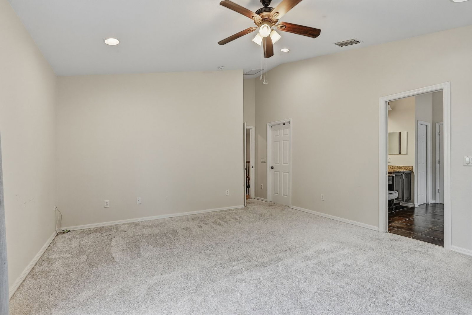 Gallery Image 36