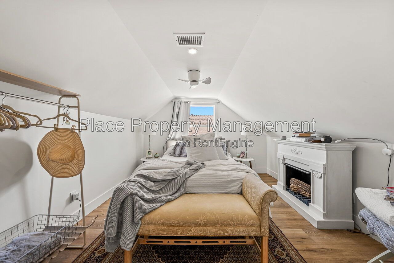 Gallery Image 18