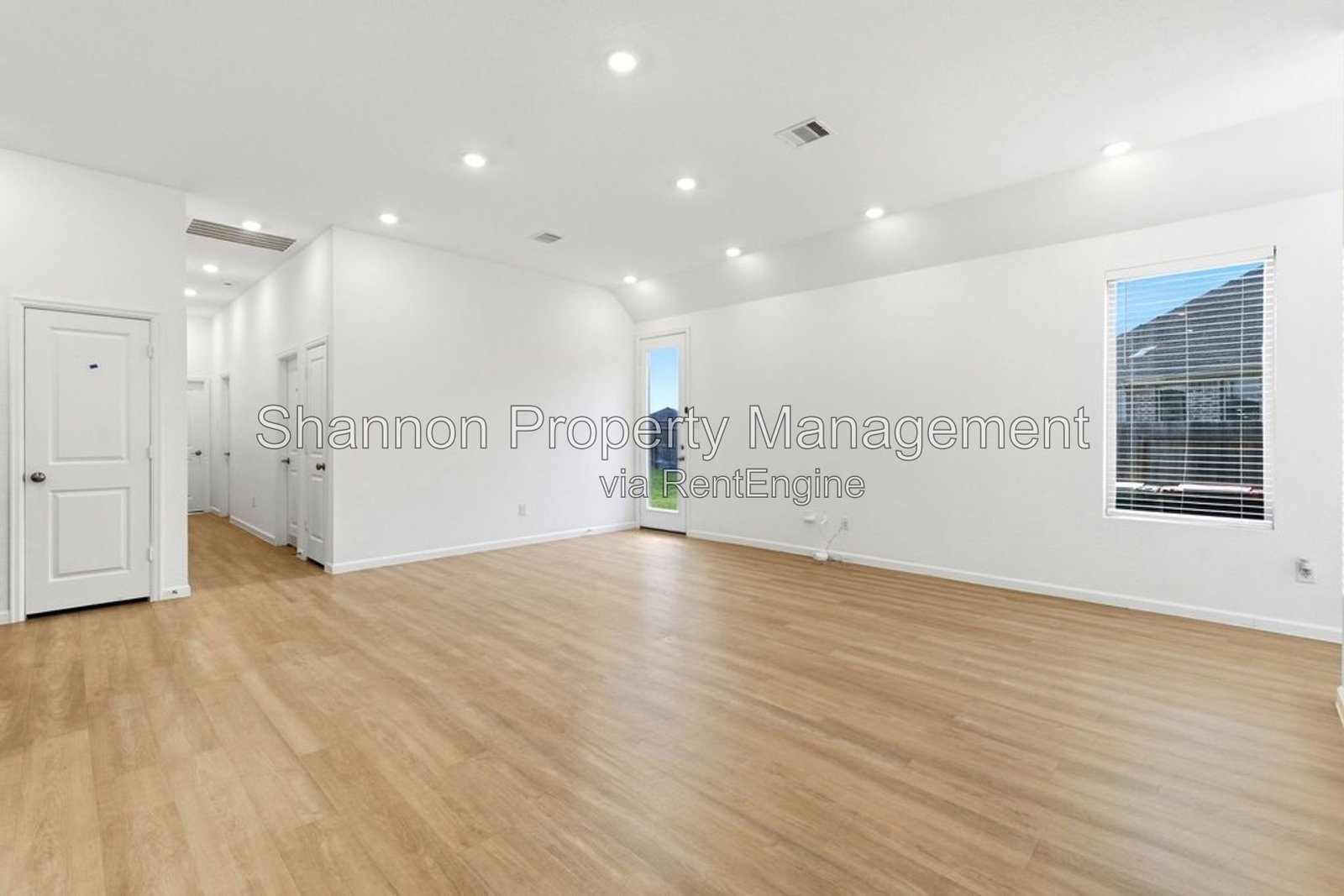 Gallery Image 19