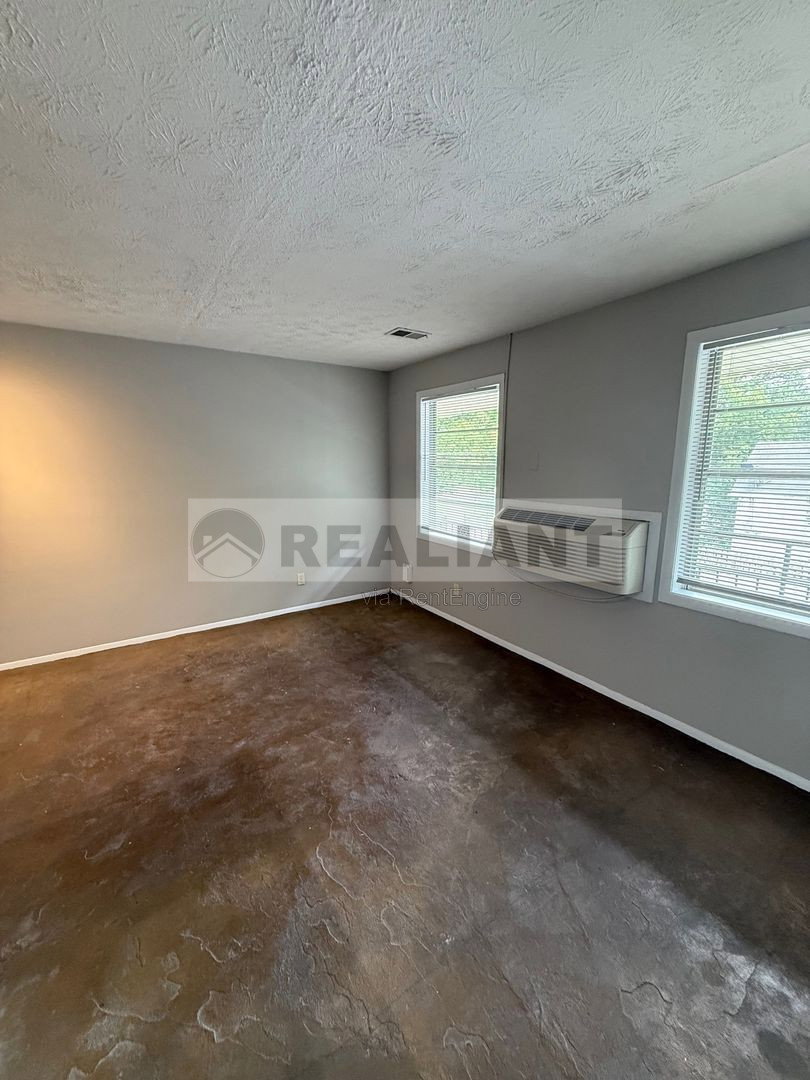 Gallery Image 6