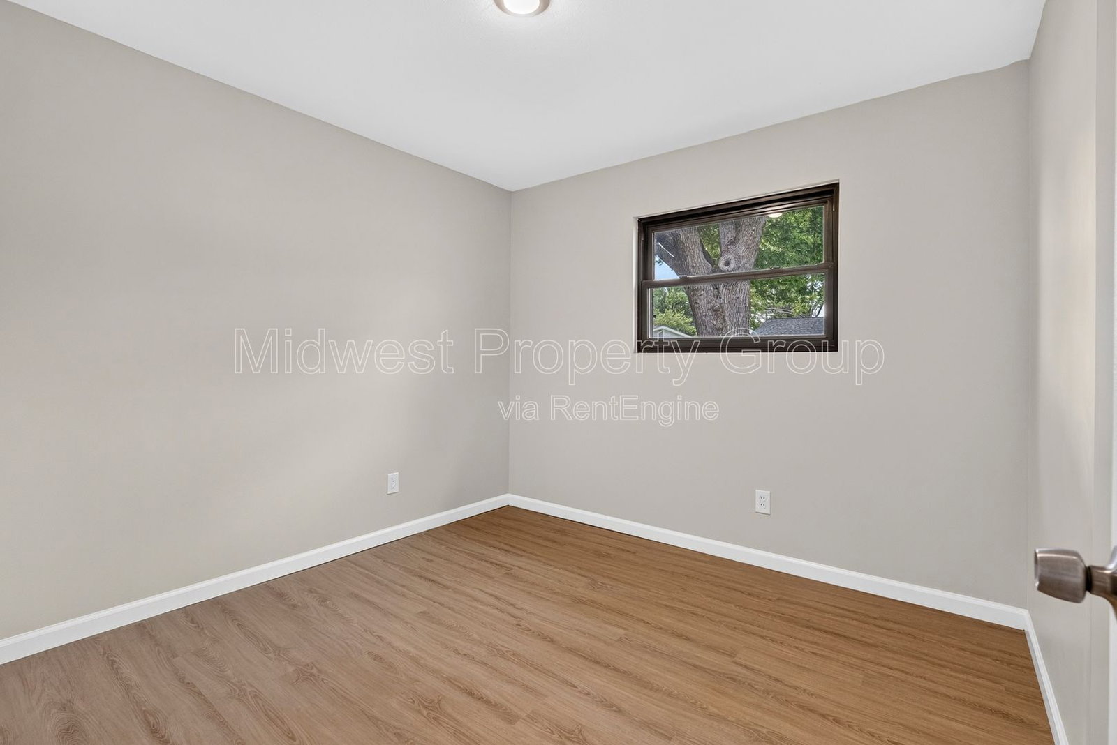 Gallery Image 16