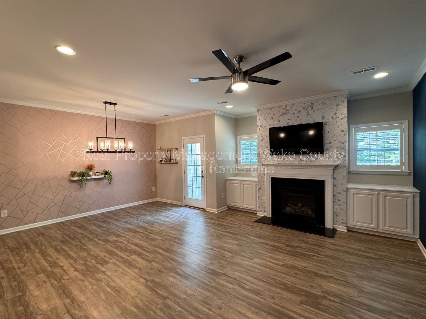 Gallery Image 9