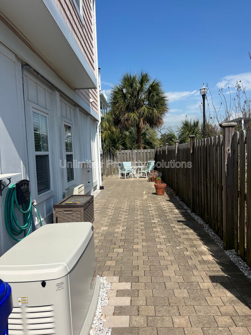Gallery Image 17