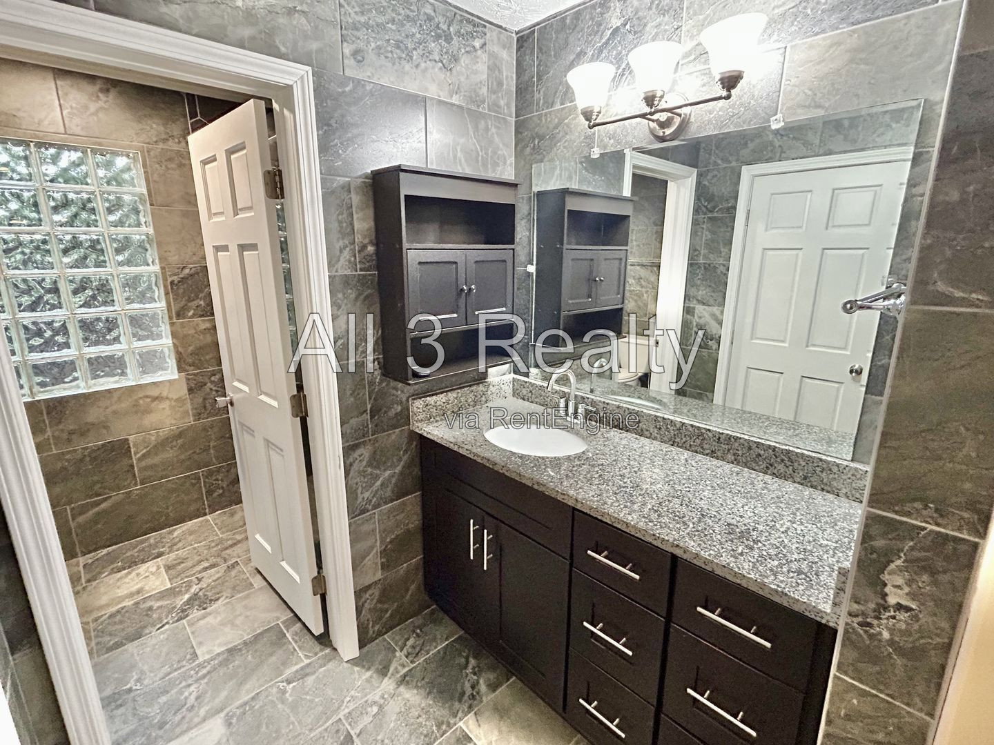 Gallery Image 16