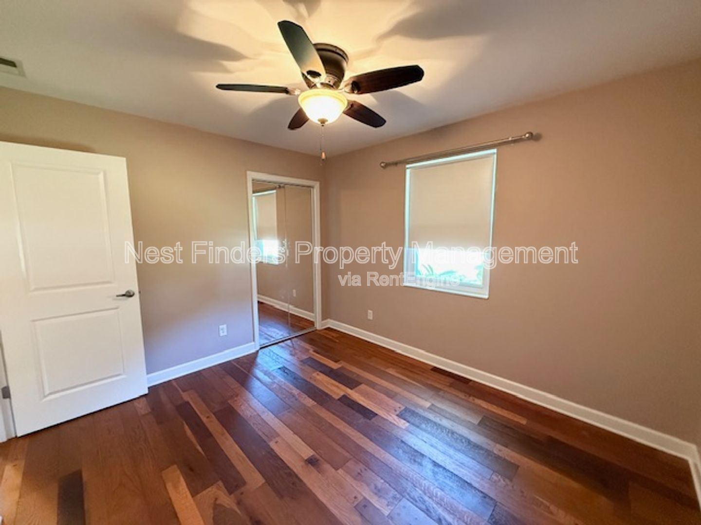 Gallery Image 19