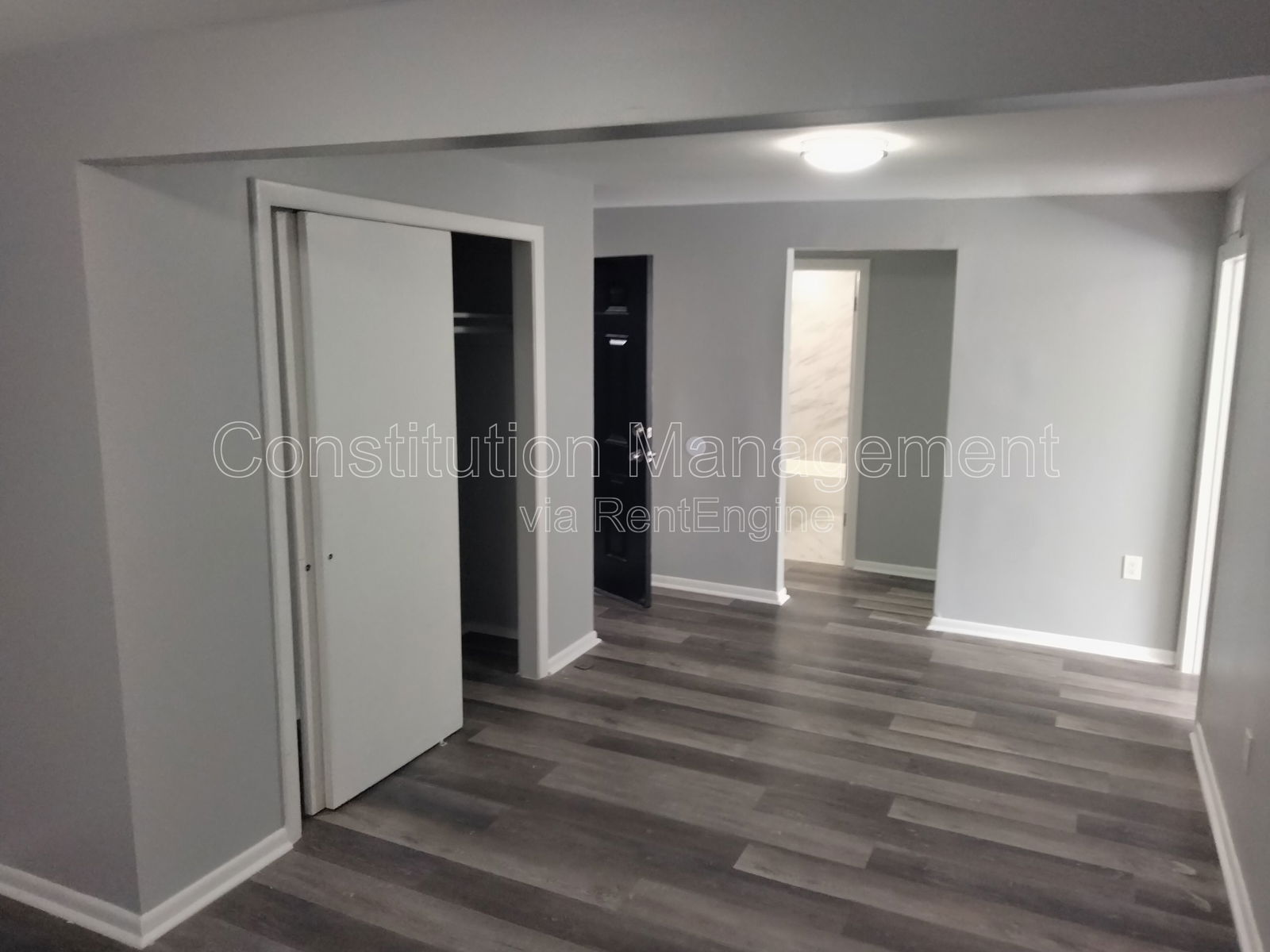 Gallery Image 0