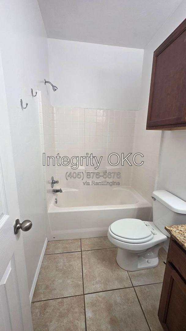 Gallery Image 16