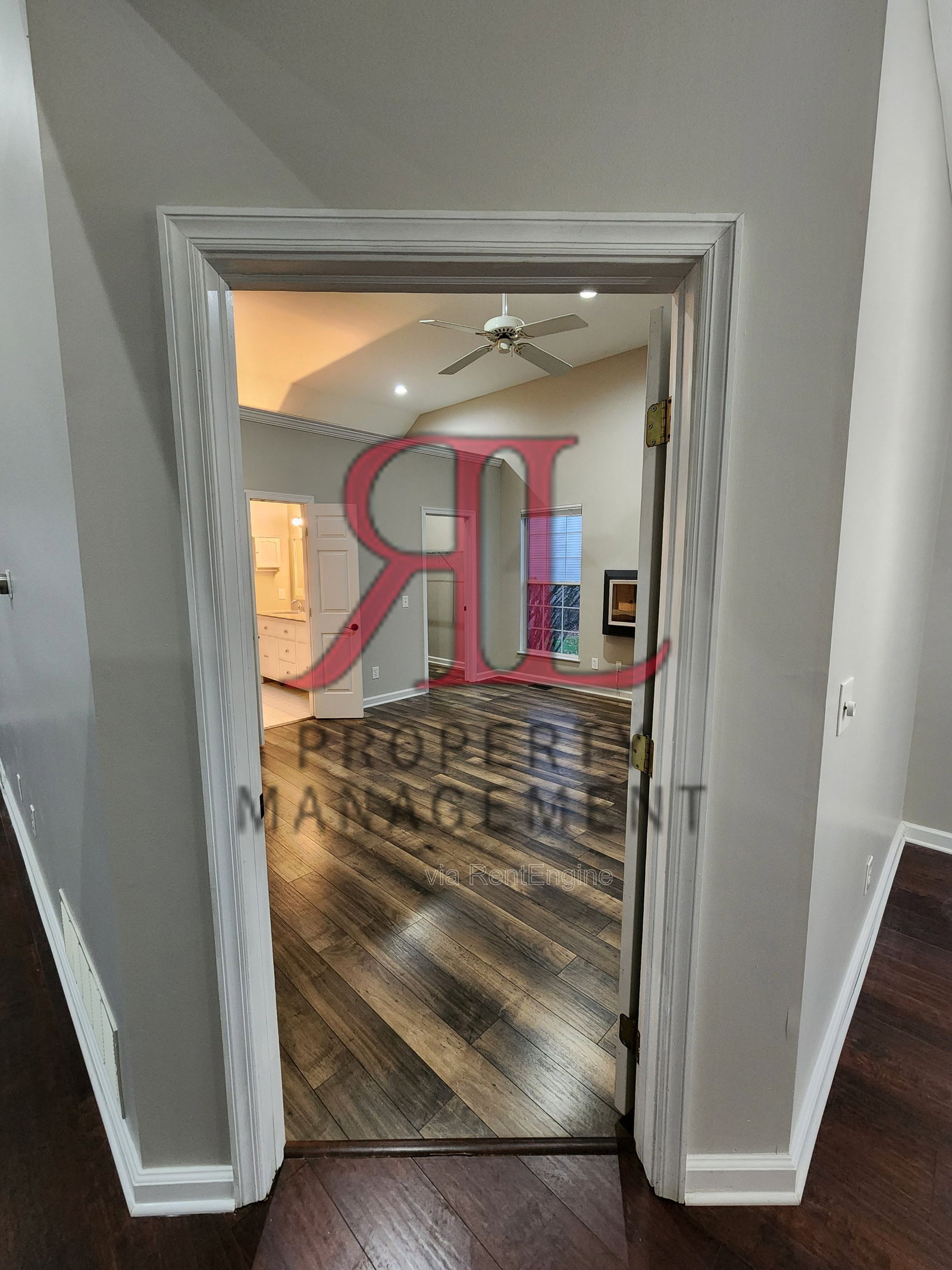 Gallery Image 14