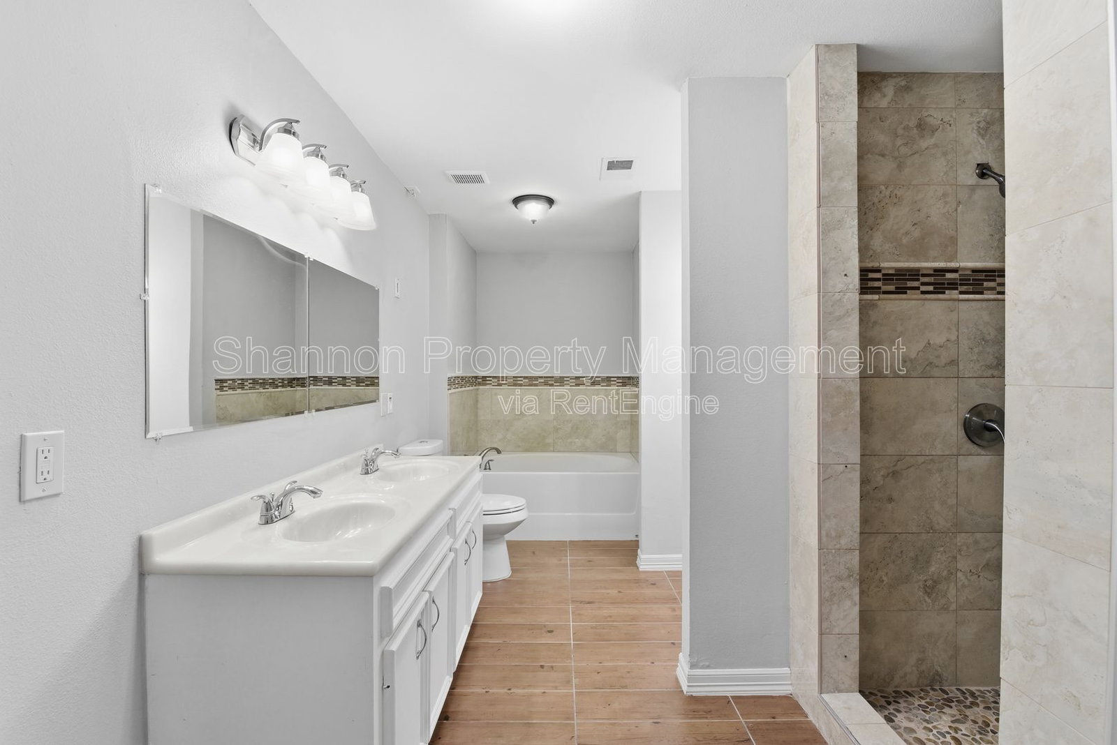 Gallery Image 16
