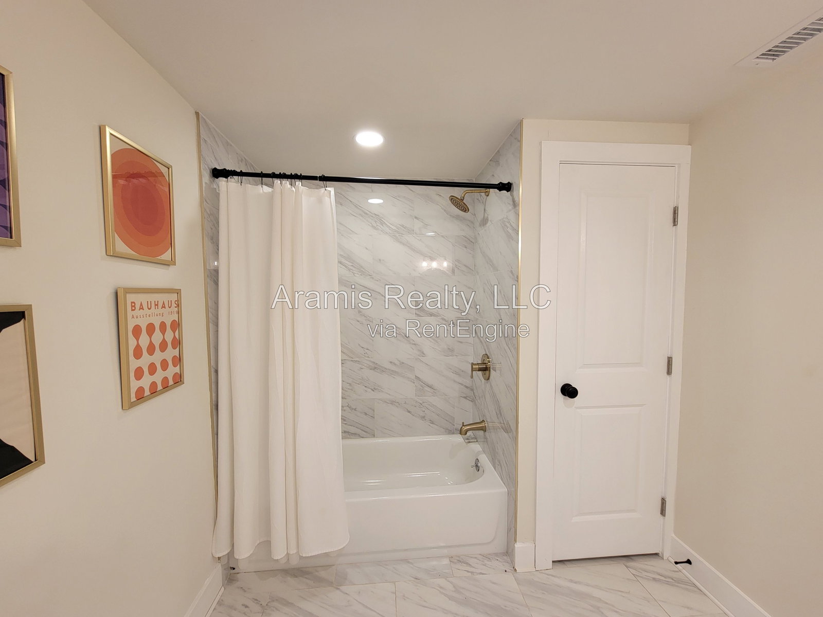 Gallery Image 34