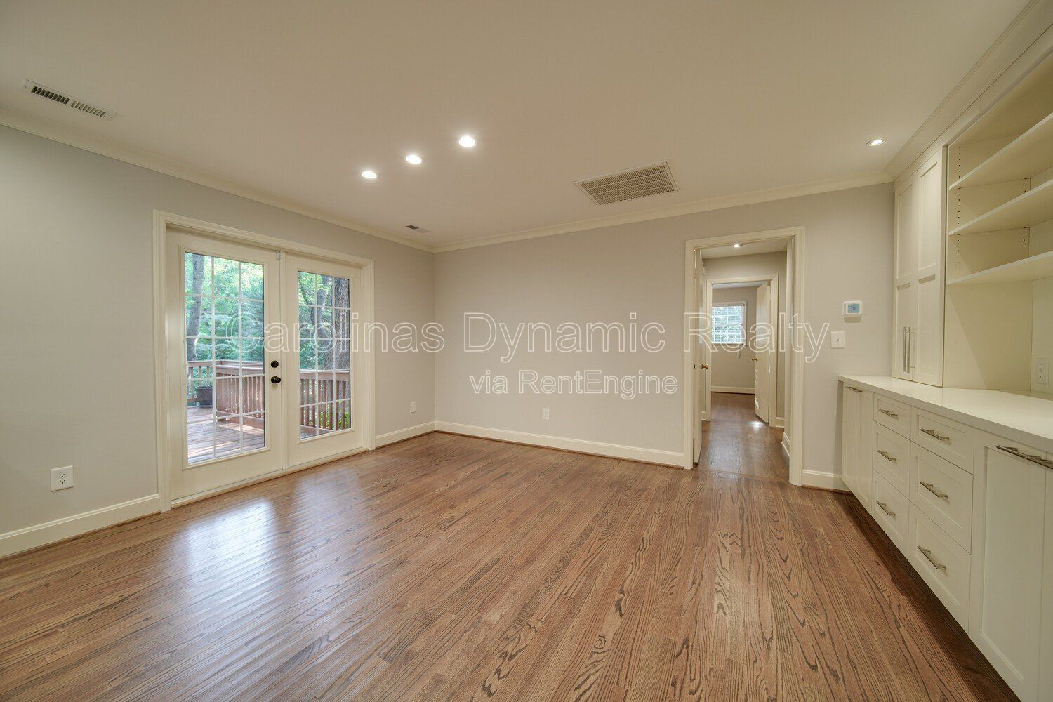 Gallery Image 16