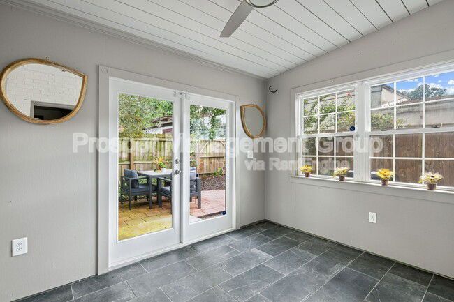 Gallery Image 16