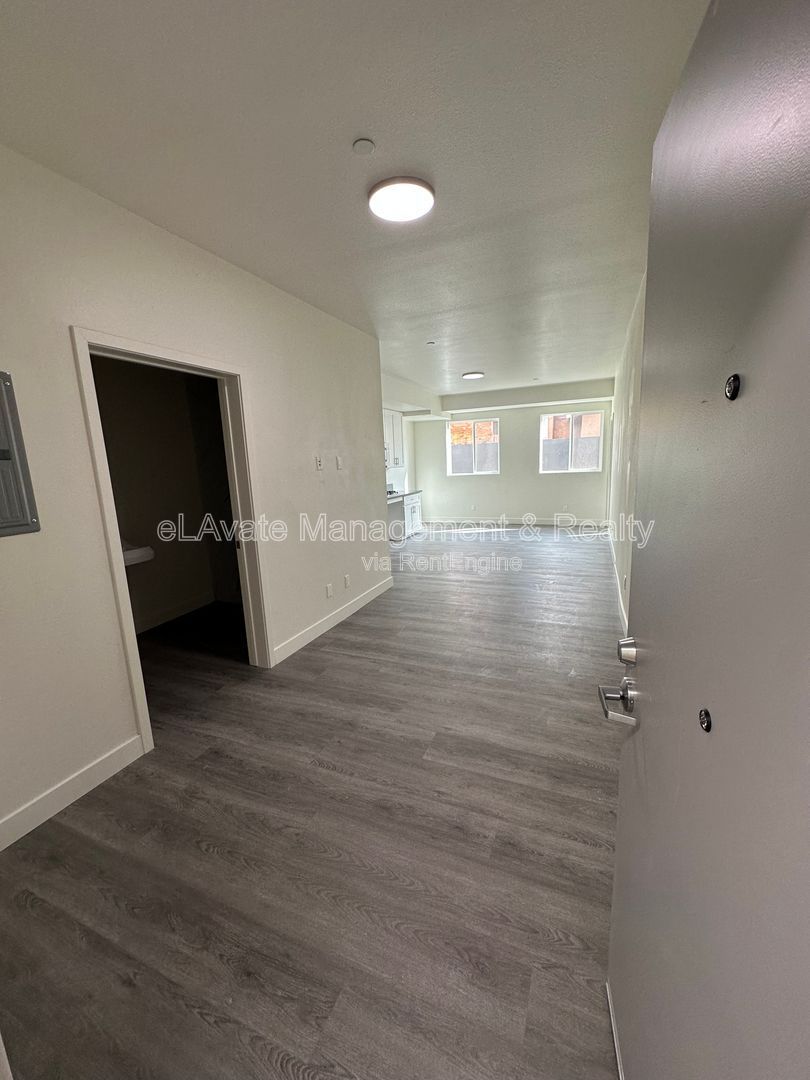 Gallery Image 7