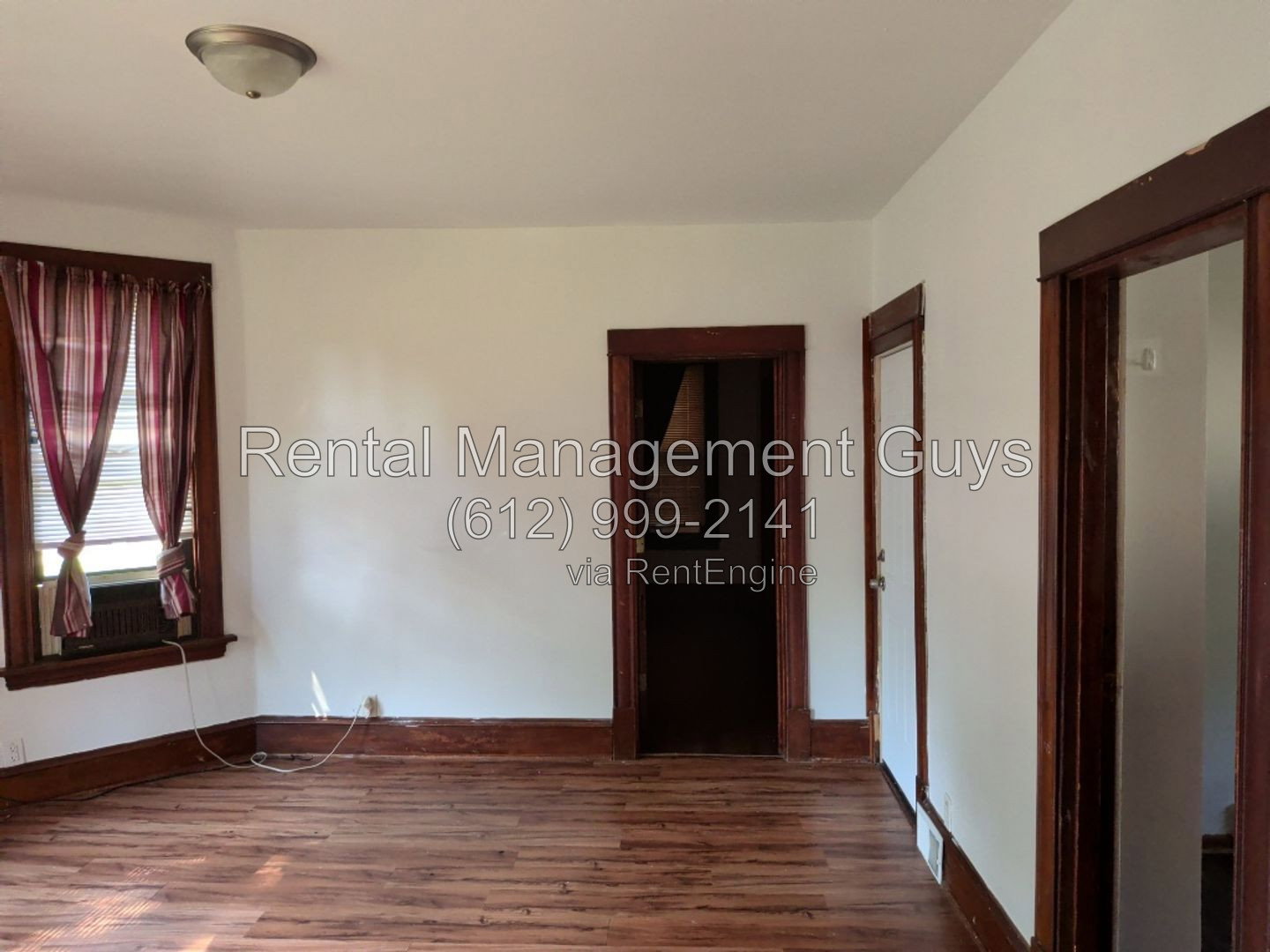 Gallery Image 0