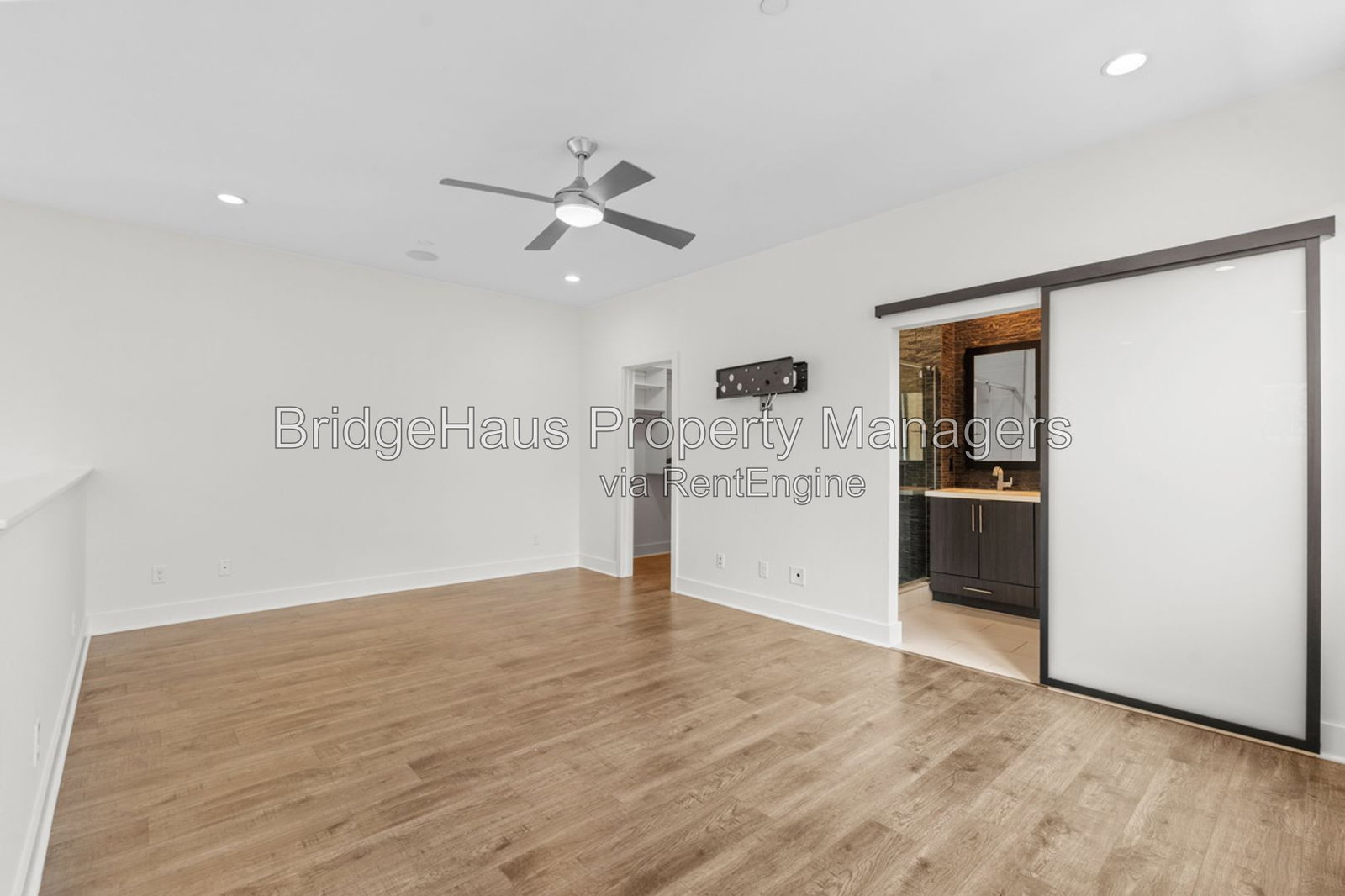 Gallery Image 35
